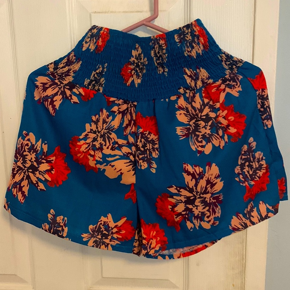 Cute floral shorts